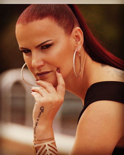 elma aveiro age